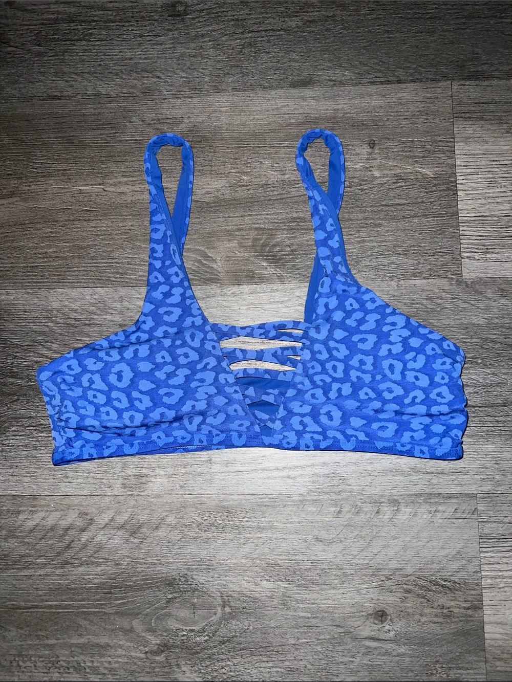 Vibrant Blue Leopard Print Bikini Top

SEND ME OFFERS